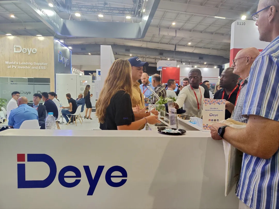 Deye brilla in Solar & Storage Live Africa con soluzioni energetiche innovative